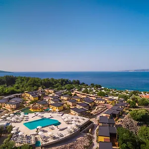 https://resort-krk-premium-camping.primorje-gorskikotar.com