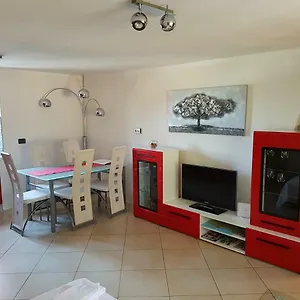 Chuck Apartman Vrh (Krk)